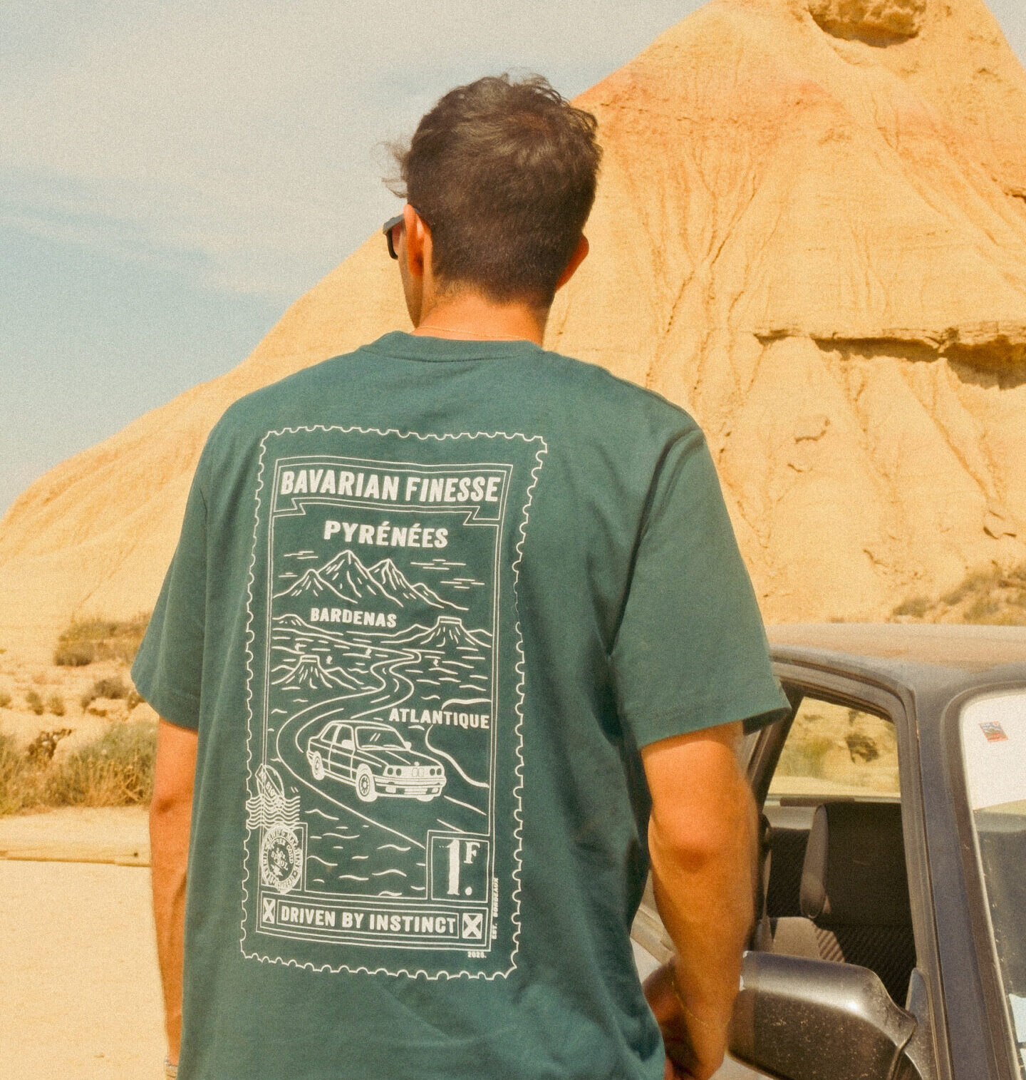 T-SHIRT Driven By Instinct